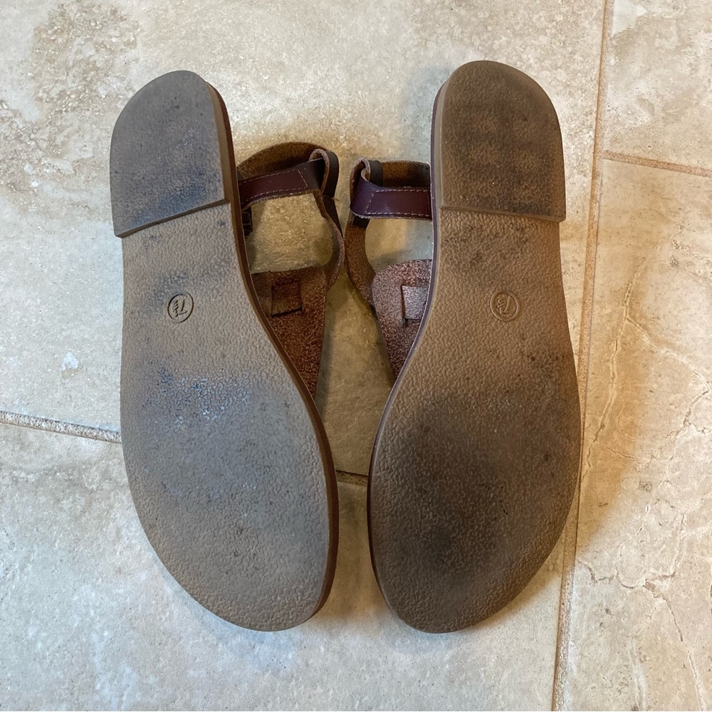 Mossimo Sandals - Picture 2 of 4